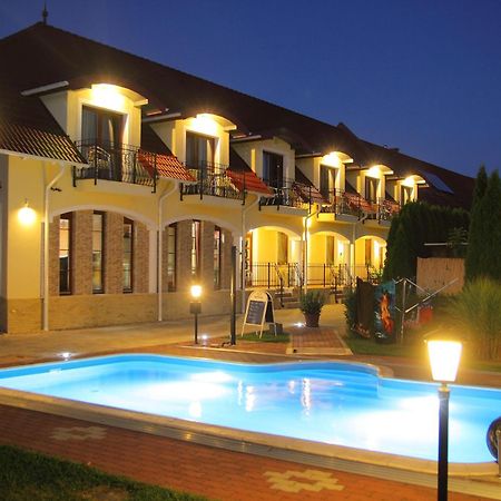 Bajor Panzio Buek-Buekfuerdo, Adults Friendly 12 Plus Exterior photo