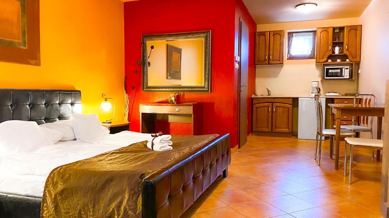 Bajor Panzio Buek-Buekfuerdo, Adults Friendly 12 Plus Exterior photo